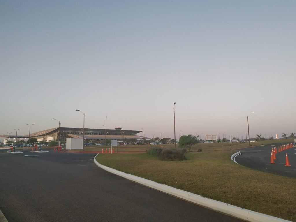 transporte no aeroporto de punta del este