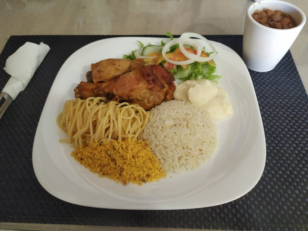 Almoço no Tio João