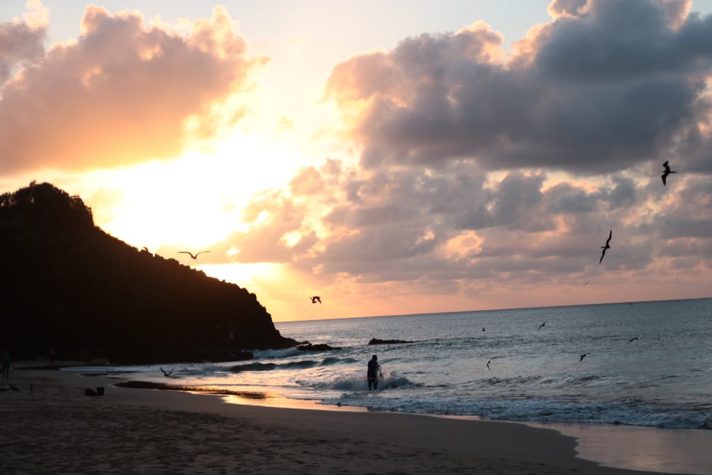 O entardecer na Praia Cacimba do Padre